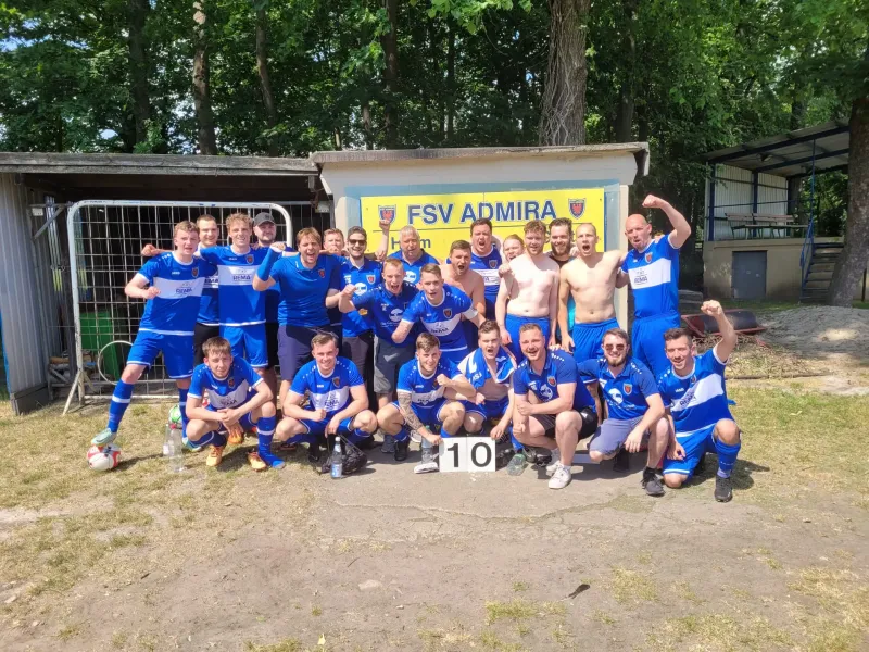 Mit 10:0 Kantersieg Aufstieg in eigenen Händen