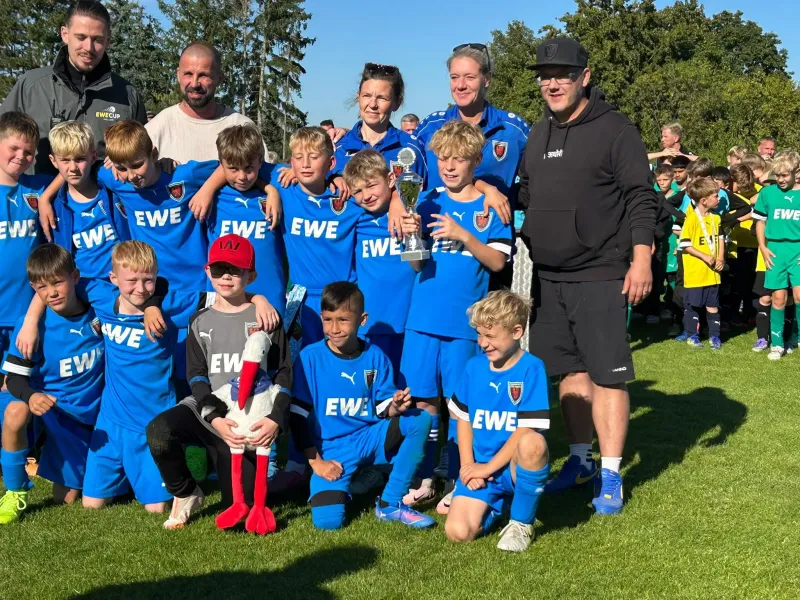 Unsere E1 qualifiziert sich für die Hauptrunde des EWE Cup in Bremen !!